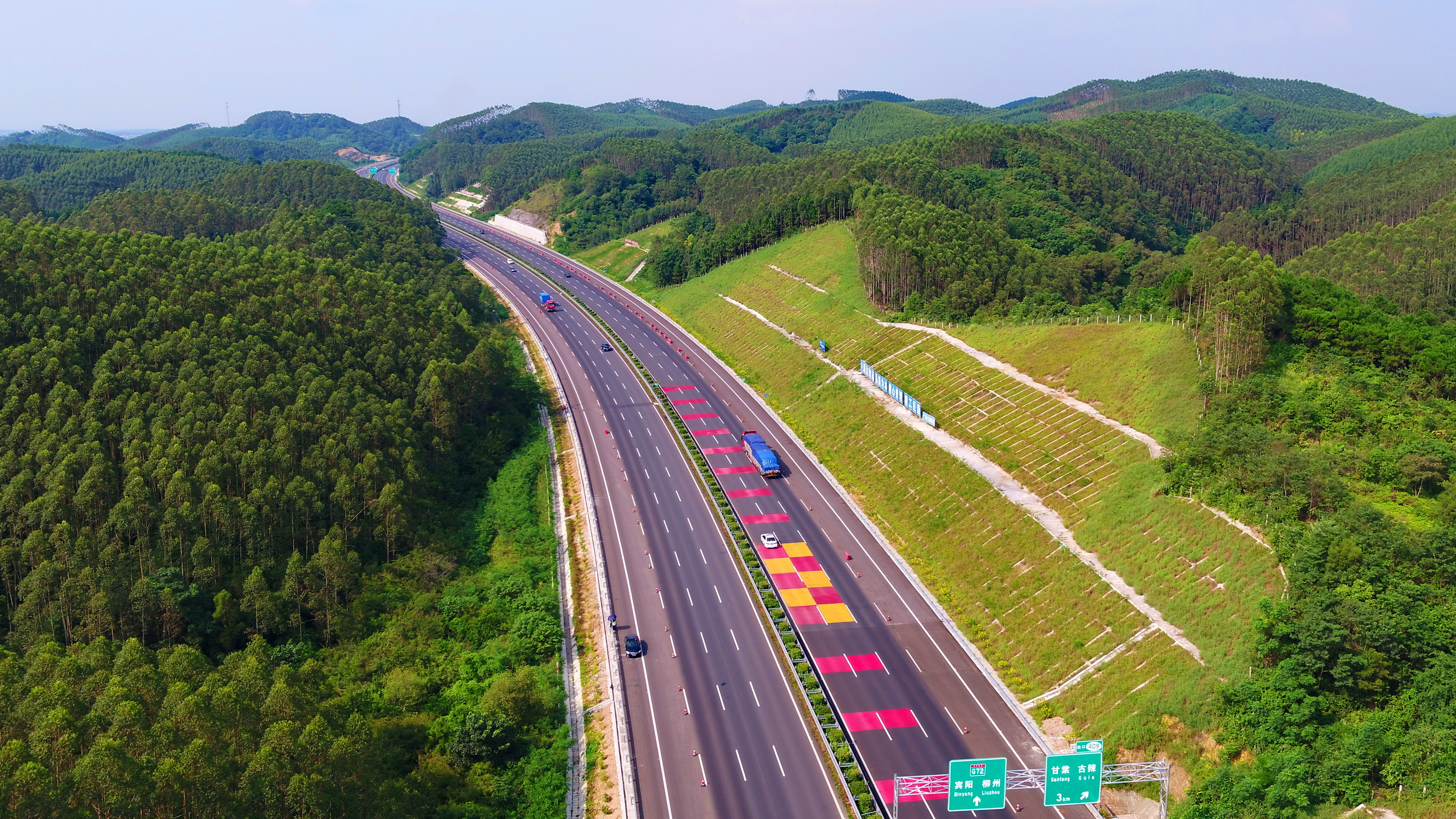 柳州至南宁高速公路改扩建工程